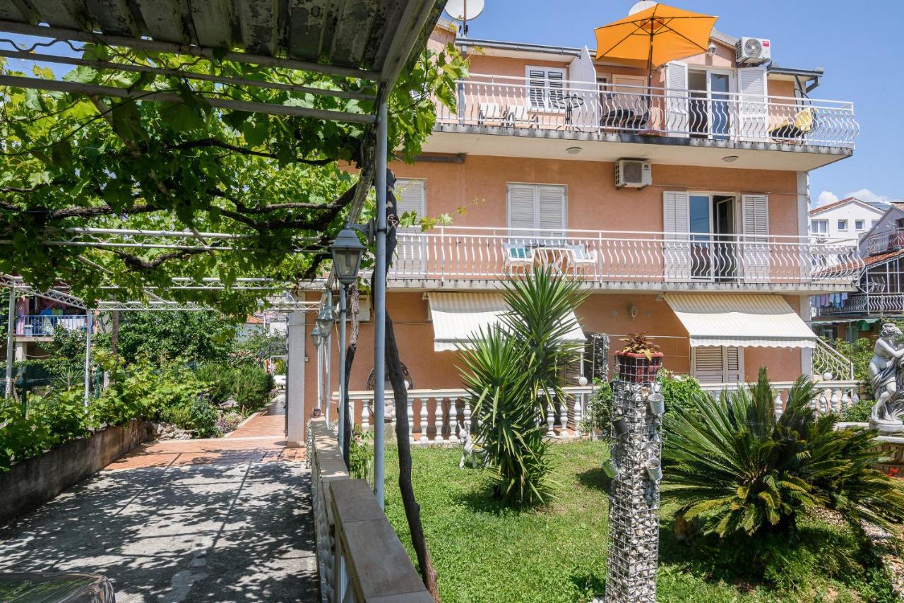 Vikeli Apartman Trogir Kültér fotó